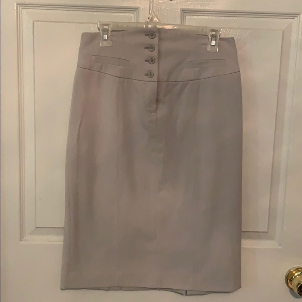 Skirts - Picture 3 of 8